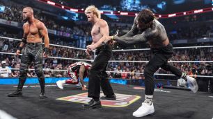 WWE musela několikrát změnit plán pro feud The Usos