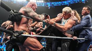 Včerejší SmackDown vyvrcholil totálním chaosem