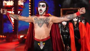 Danhausen proklel ve včerejší show RAW další hvězdu WWE