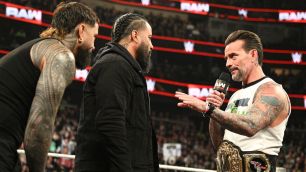 CM Punk byl vyzván, aby se omluvil za neuctivý komentář z minulé show RAW