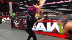 Jak je na tom IYO SKY po děsivě vypadajícím dopadu v show RAW?