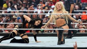 Jaký byl důvod krátkého zápasu Liv Morgan vs. Stephanie Vaquer na WM 42?