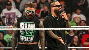 WWE se rozhodla stáhnout novou nástupovku The Usos po jejím vlažném přijetí