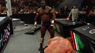 Ohodnoťte prémiový live event WWE Clash in Italy