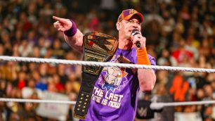 John Cena prozradil, že mu byla diagnostikována vzácná oční choroba