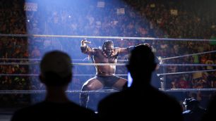 WWE prověřila přístup Oba Femiho přes sérií proher