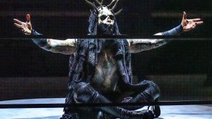 Protichůdné informace o budoucnosti Aleistera Blacka po jeho propuštění z WWE