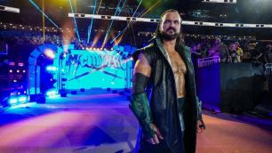 Absolutní chaos v obsazení WWE King of the Ring