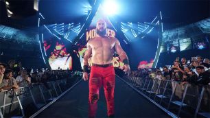 Vince McMahon si chtěl vystřelit z Brauna Strowmana. Tak vznikla jeho ikonická hláška