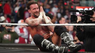 Zákulisní novinky o nepřítomnosti CM Punka v WWE a jeho návratu