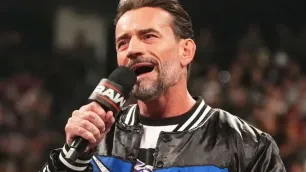 CM Punk promluvil o možném heelturnu. Fanoušci by mu ho prý nedovolili