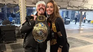 Dominik Mysterio prozradil, proč jeho manželce nevadí romantické příběhy s Liv Morgan