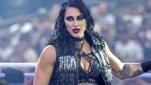 Rhea Ripley je už měsíc mimo ring. Jak to vypadá s jejím návratem?