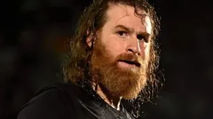 Sami Zayn údajně nepřijal snížení platu. Nové informace vyvracejí spekulace