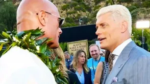 Cody Rhodes se znovu setkal s The Rockem. Oživili spekulace o nedokončeném příběhu