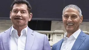Nové nahrávky odhalují zákulisí fúze WWE a UFC. Ari Emanuel měl Vincovi McMahonovi slíbit pomoc s právními problémy