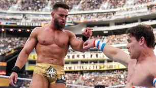 Austin Theory odhalil, co pro něj po WrestleManii udělal John Cena