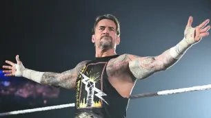 Další velký signál, že se návrat CM Punka do WWE blíží