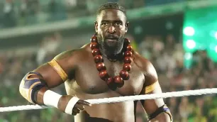 Triple H: Oba Femi je největší drsňák, který do WWE přišel za hodně dlouhou dobu