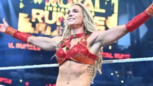 Charlotte Flair by si chtěla vyzkoušet romantický příběh v WWE. Kterého wrestlera by chtěla po svém boku?