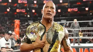 Karl Anderson lituje, že se posmíval kolegům za focení s The Rockem