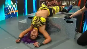 Jaká je aktuální situace ohledně kontraktu Bayley s WWE na pozadí spekulací o AEW?