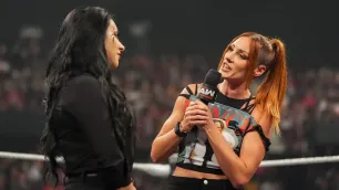 Stephanie Vaquer a Becky Lynch si nárokují Women’s World titul