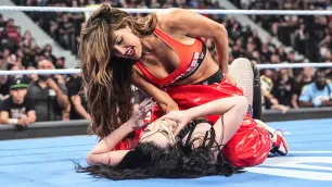 Nikki Bella nechce pokračovat ve WWE bez zraněné Brie
