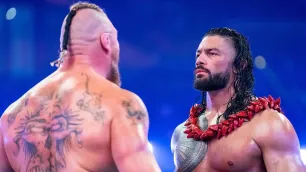Roman Reigns vzdal hold Brocku Lesnarovi