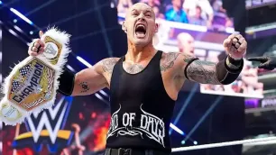 Jak reagovalo zákulisí WWE na titulové vítězství Barona Corbina?