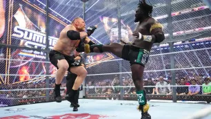 Proč WWE zavřela Lesnara a Femiho do klece, když ji vůbec nevyužili?