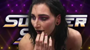 Jaká je reakce v zákulisí WWE na plán s prozatímní Women’s šampionkou?