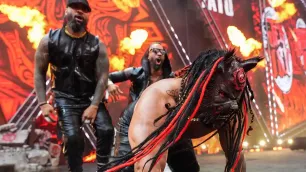 Jacob Fatu prozradil, jak mu sledování The Usos ve vězení změnilo život