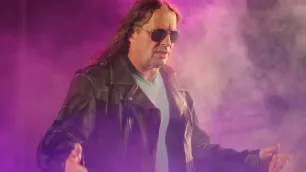 Bret Hart ostře kritizoval zákulisí WWE. „Idioti říkají lidem, jak mají zápasit“