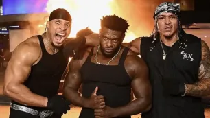 Výrazný prostor pro 946 naznačuje silnou podporu ve WWE