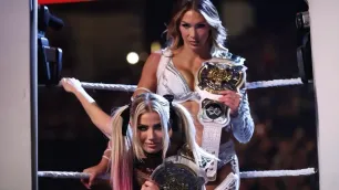 Kreativní tým WWE měl obavy ze spojení Charlotte Flair a Alexy Bliss