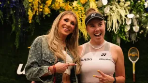 Charlotte Flair pozvala Lindu Noskovou do WWE na Tag Teamový zápas