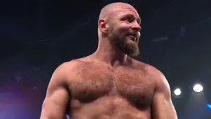 Jon Moxley jde opět do boje o světový titul