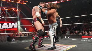 SPOILER z hlavního taháku včerejší show WWE RAW