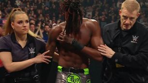 Zranění předčasně ukončilo zápas v dnešní show WWE RAW