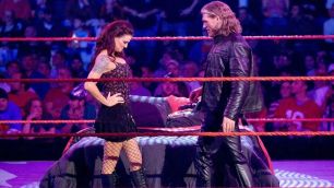 Edge a Lita se nechtěli účastnit jednoho z nejkontroverznějších segmentů v historii RAW