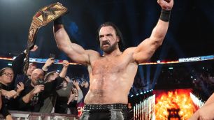 Jak si vedl SmackDown s velkým vítězstvím Drewa McIntyrea?