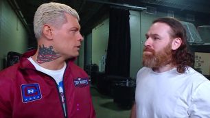 Napětí mezi Codym Rhodesem a Samim Zaynem se stupňuje