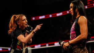 Dobrá a špatná zpráva pro WWE RAW s návratem AJ Lee na Netflixu