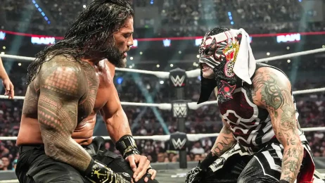 Reakce v zákulisí WWE na výkon Penty v zápase s Romanem Reignsem