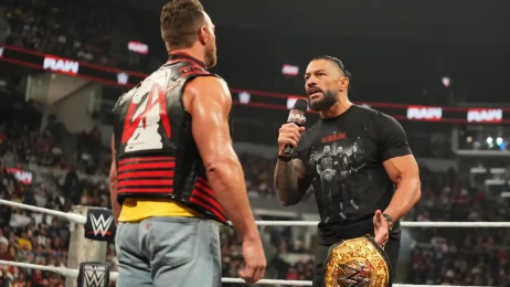 WWE učinila zásadní rozhodnutí ohledně zápasu Romana Reignse proti LA Knightovi na MITB