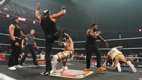 WWE je údajně nadšená z působení frakce 946