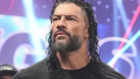 Roman Reigns vysvětlil, proč se v zákulisí WWE drží stranou