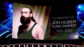 WWE na počest Jona Hubera odvysílá „Best of Luke Harper”