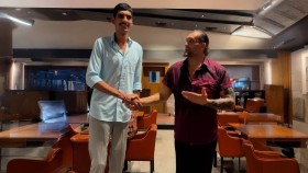 Přivede The Great Khali do WWE obra, vedle kterého vypadá malý i on sám?